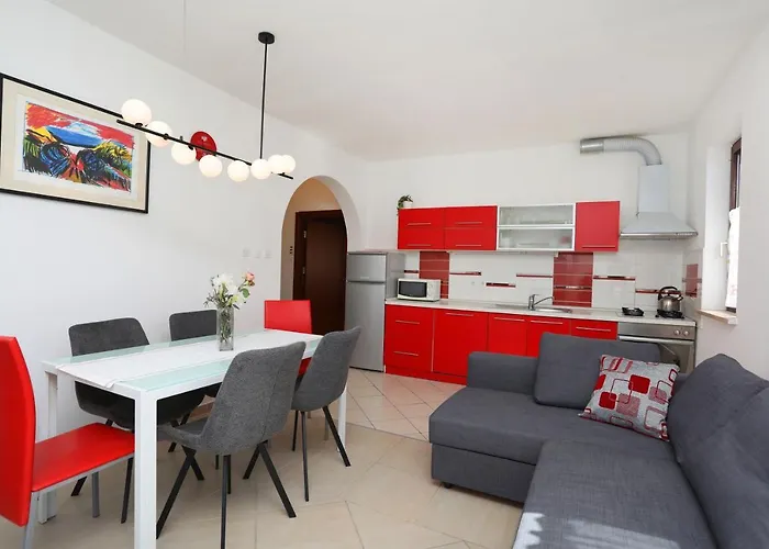 Greenhouse Family Apartments