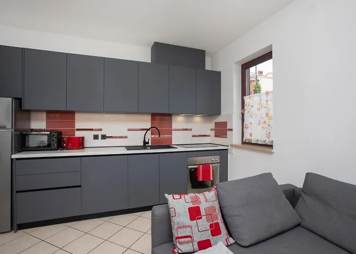 Greenhouse Family Apartments