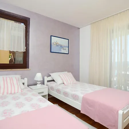 Greenhouse Family Apartments Rabac Exterior photo