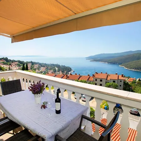 Greenhouse Family Apartments Rabac Exterior photo