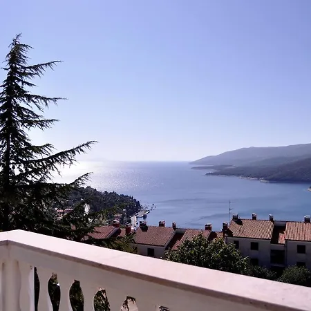 Greenhouse Family Apartments Rabac Room photo